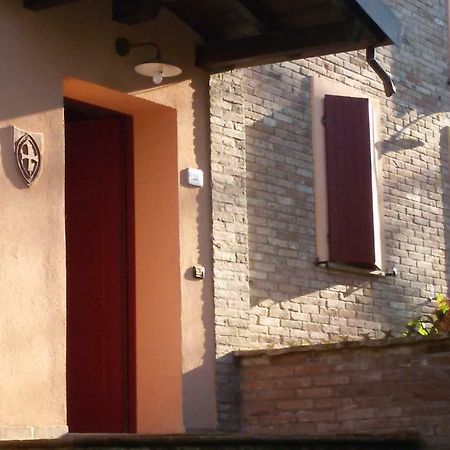 Casa Nel Bosco Bed & Breakfast Reggio Emilia Exterior photo