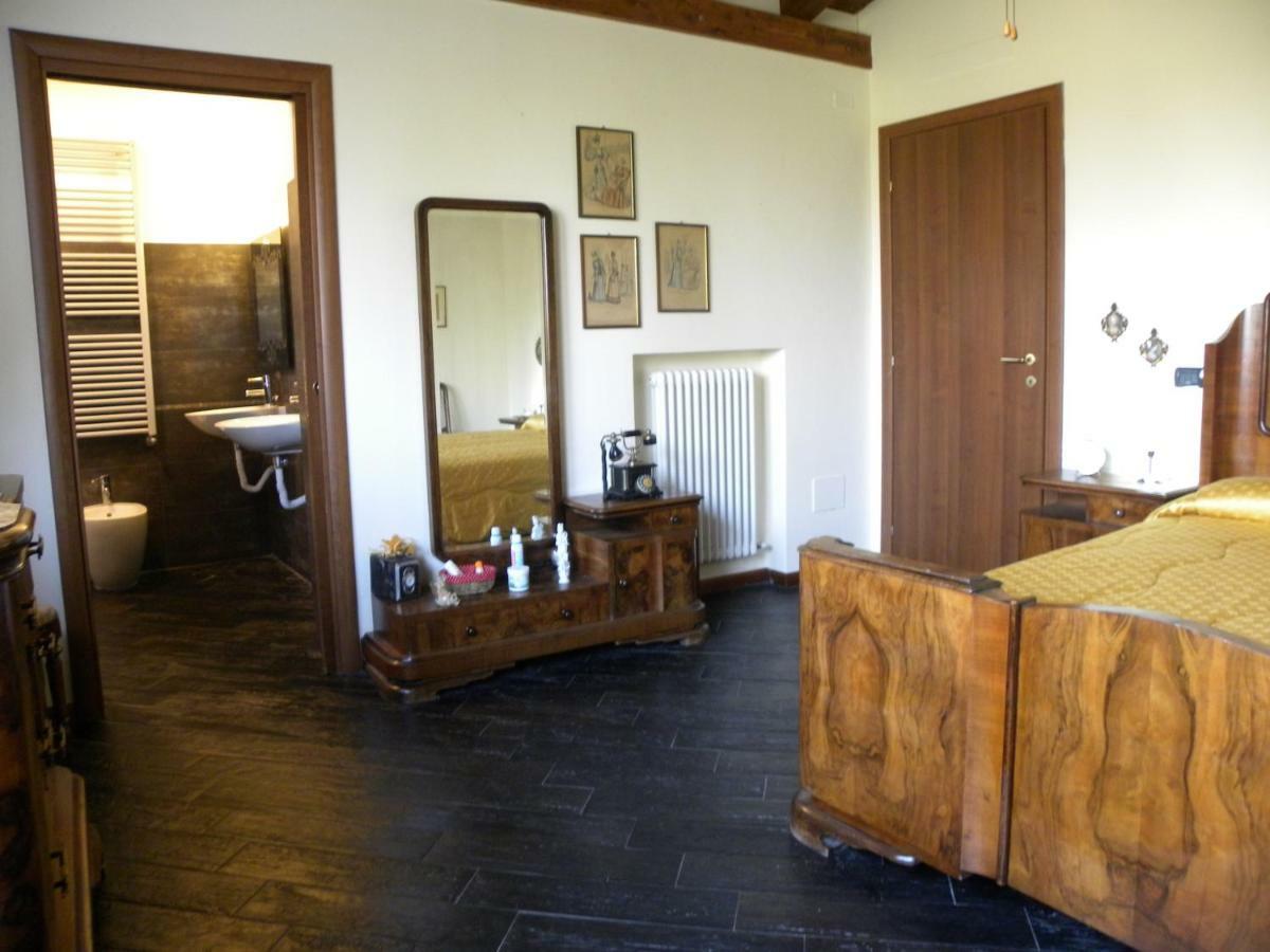 Casa Nel Bosco Bed & Breakfast Reggio Emilia Exterior photo